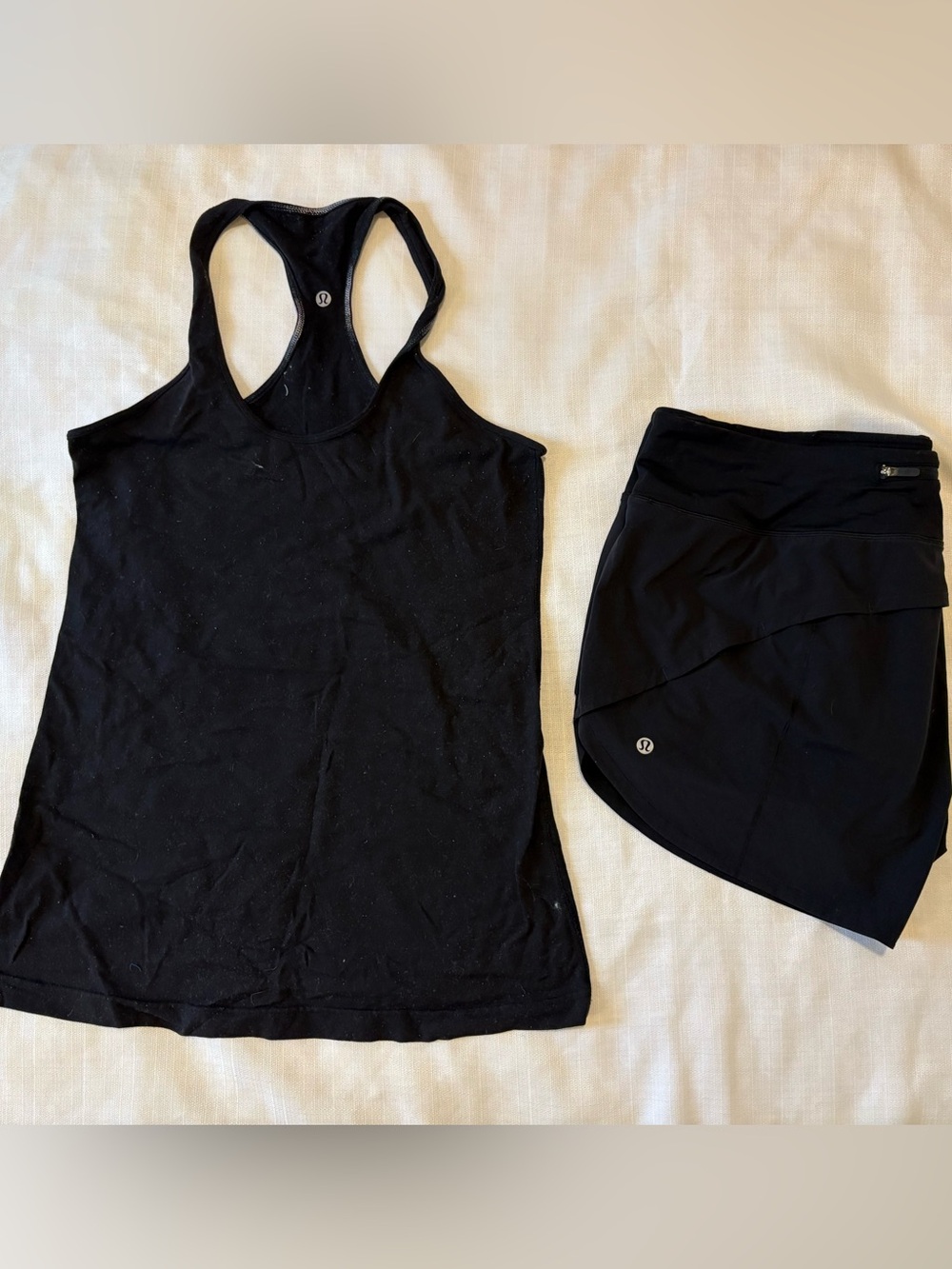lululemon athletica Black Racerback Workout Tank and shorts size xl 14